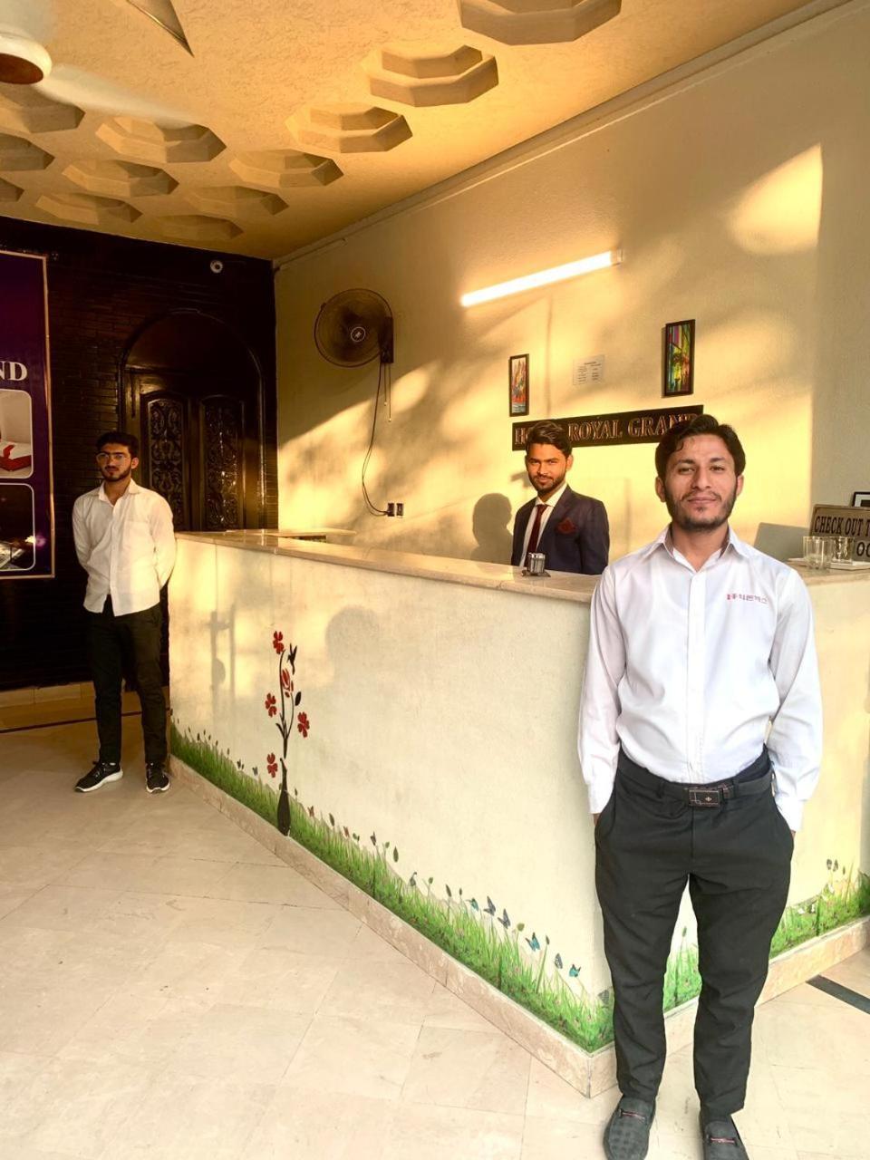 Hotel Royal Grand Lahore Exterior photo